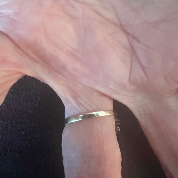 Beautiful custom-made vintage 14K gold emerald ring surrounded with diamonds - Picture 3 of 4